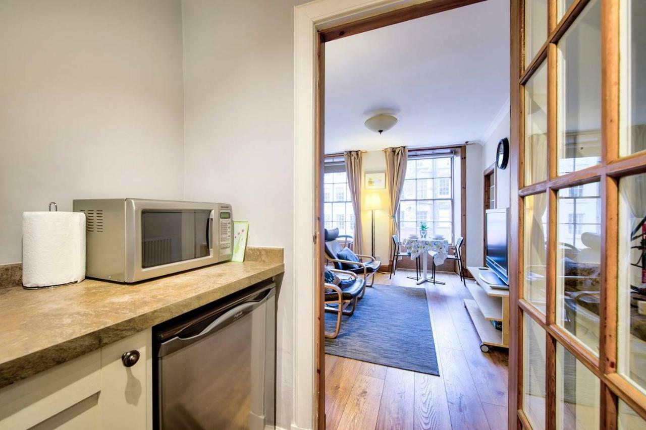 Joivy Royal Mile Apartment In Prime Location Edinburgh Exterior photo